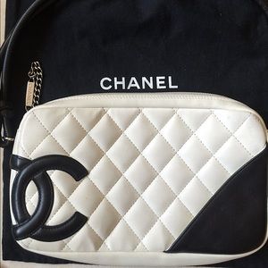 CHANEL Ligne Cambon Pochette black white
